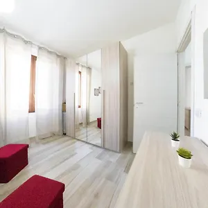 Moderne , Cagliari Italia