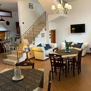 Domus Bed and breakfast